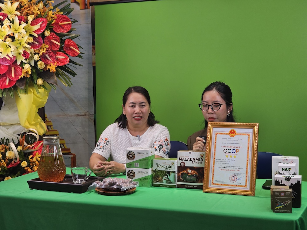 TỔ CHỨC SỰ KIỆN Live Channel tại Triển lãm & Hội nghị kết nối cung cầu tiêu thụ sản phẩm giữa tỉnh Đắk Lắk và TP HCM 2024.