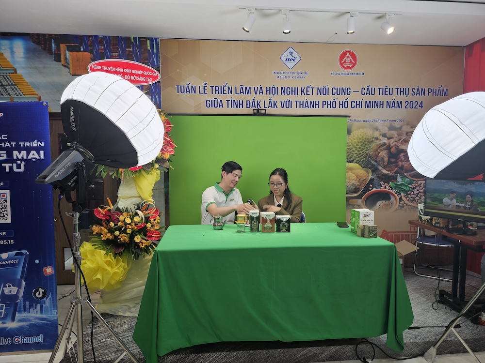 TỔ CHỨC SỰ KIỆN Live Channel tại Triển lãm & Hội nghị kết nối cung cầu tiêu thụ sản phẩm giữa tỉnh Đắk Lắk và TP HCM 2024.