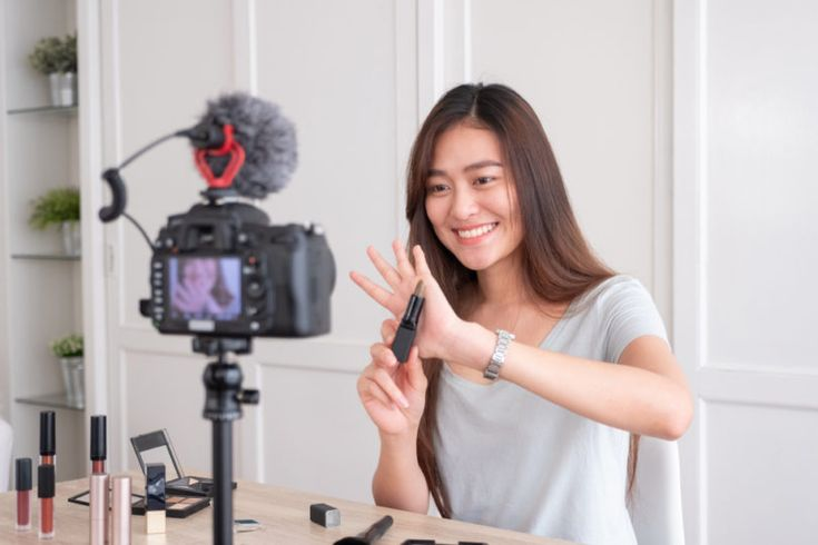 XU HƯỚNG "MICRO-INFLUENCER AFFILIATE" – TƯƠNG LAI CỦA TIẾP THỊ LIÊN KẾT Micro-Influencer Affiliate