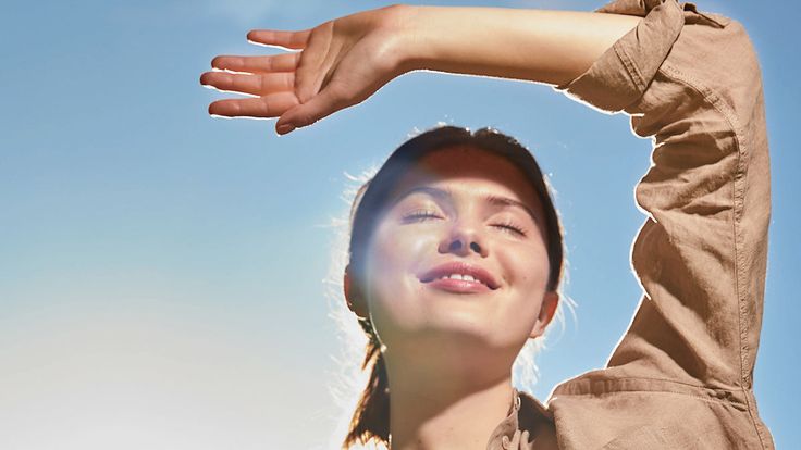 Doanh Thu Kem Chống Nắng Tăng Mạnh Trên Shopee Tháng 4/2025 Doanh Thu Kem Chống Nắng Tăng Mạnh Trên Shopee Tháng 4/2025